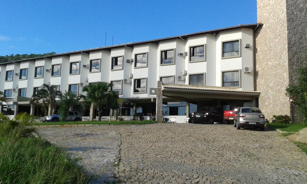 Pousada Das Araras Itaobim Exterior photo